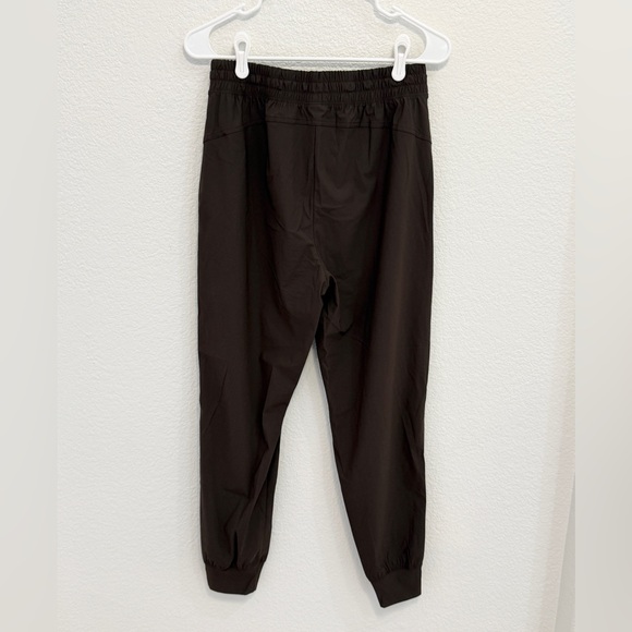 Old Navy High-Waisted SleekTech Joggers - Picture 5 of 7